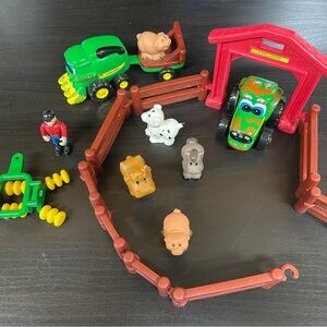 John Deere Tomy ERTL first farming player